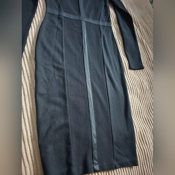 Kardashian Kollection Dress - Picture 12 of 12